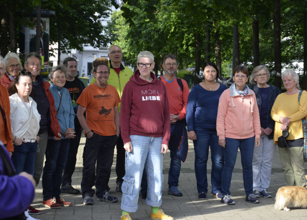 Auf dem Foto ist der Friedenschor zu sehen.